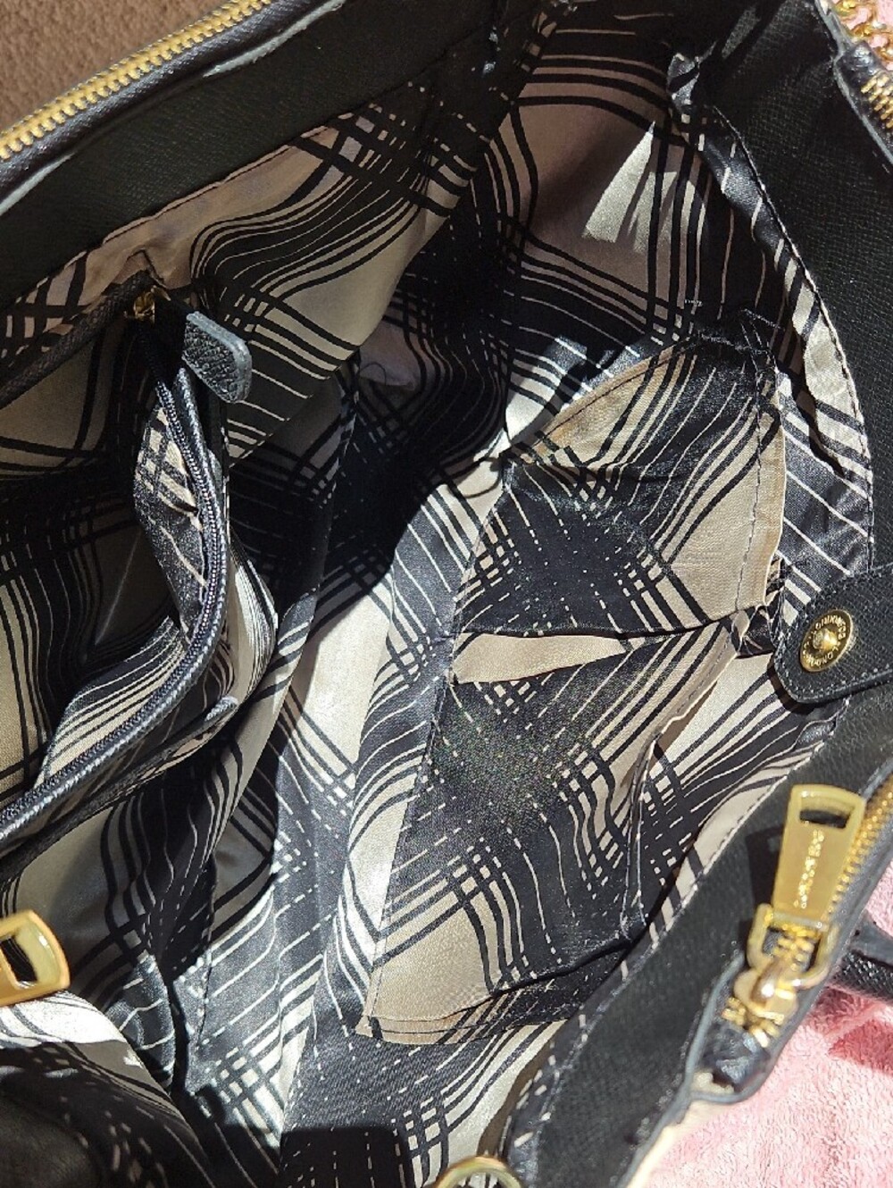 London Fog Black and Cream Structured Tote - Picture 9 of 11